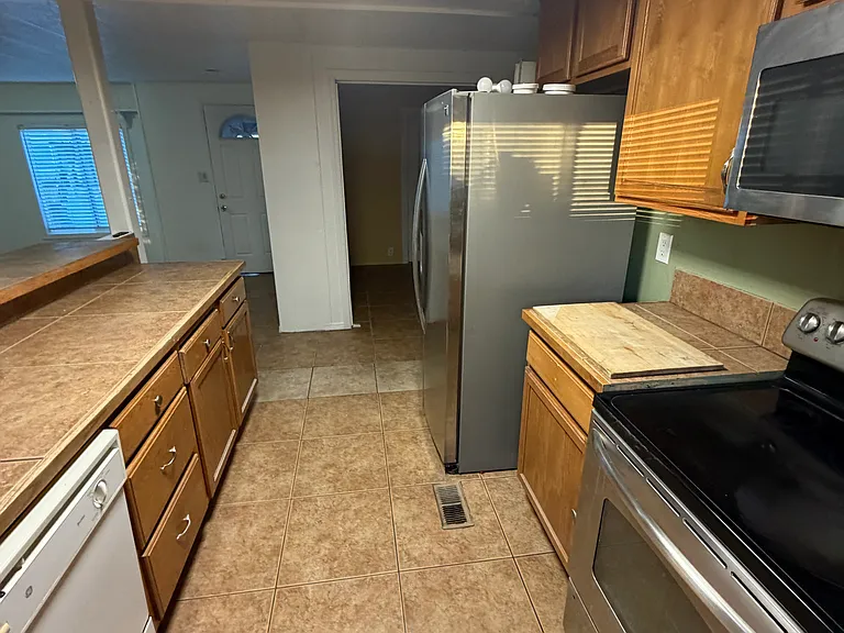 146 Addison Ave W #50 — Photo 9