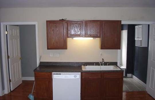 2nd image of 331 E Garfield Ave
