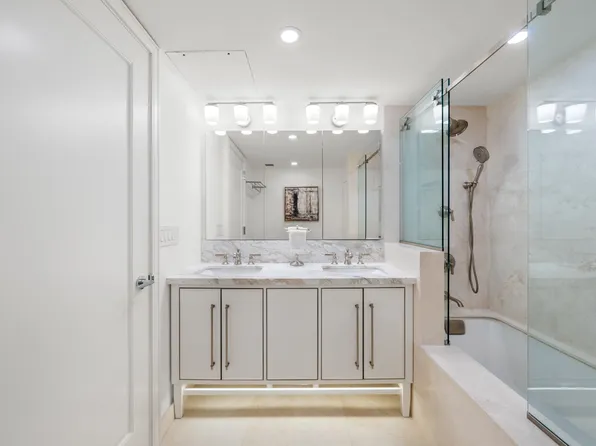 160 Central Park South image 9 of 20