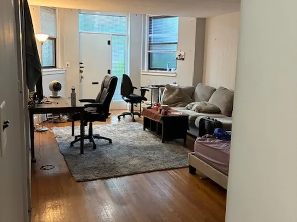 1065 Beacon St, Brookline, MA