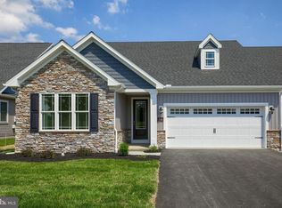 338 Sawgrass Dr #35, Millersville, PA 17551