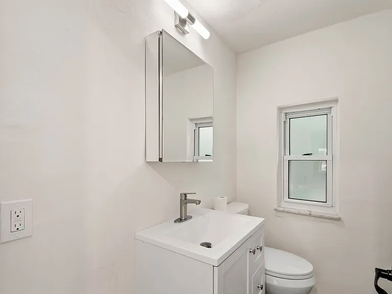 217 Saylong Dr — Photo 21