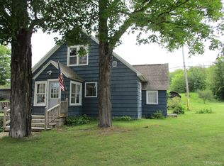 67 Trimountain Ave, South Range, MI 49963