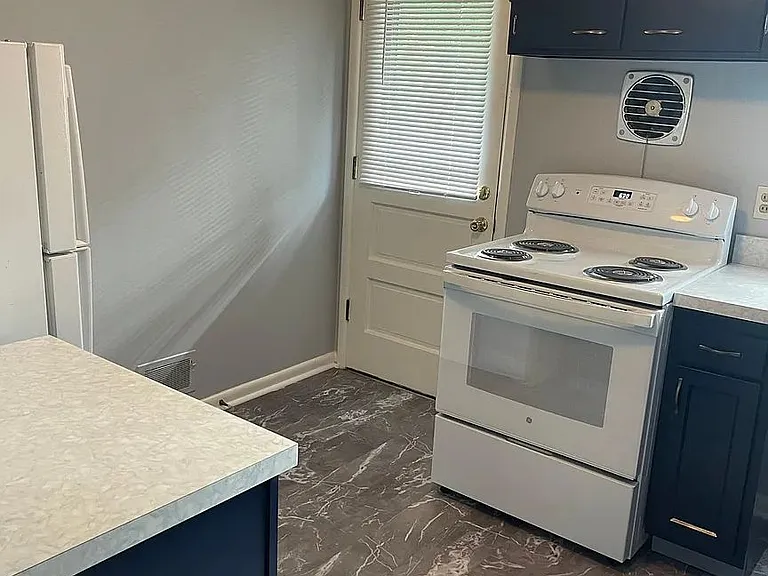 2712 Riedling Dr #2 — Photo 18