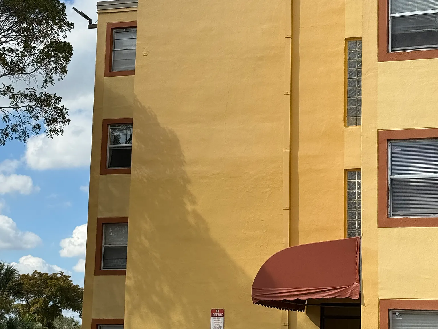 Royal Palms at Lauderhill — Photo 2