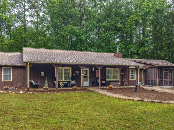 712 Honeysuckle Ln, Temple, GA 30179