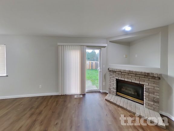 4th image of 22506 44th Avenue Ct E