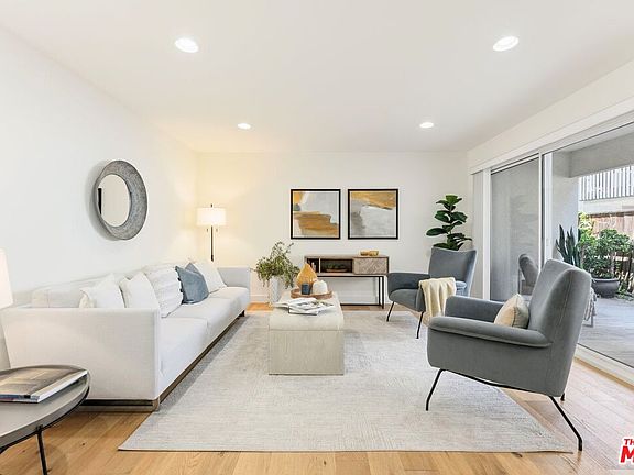 3rd image of 446 San Vicente Blvd Unit 106