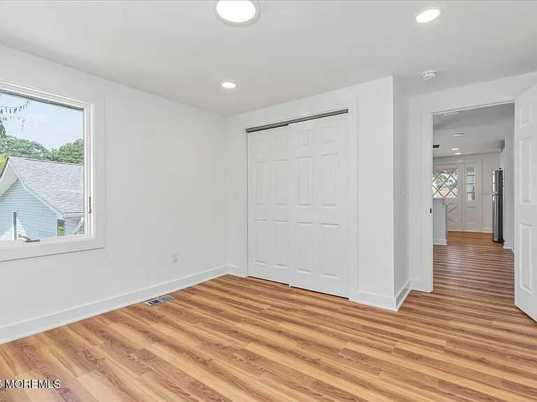 82 Neptune Ave #1/2 — Photo 25