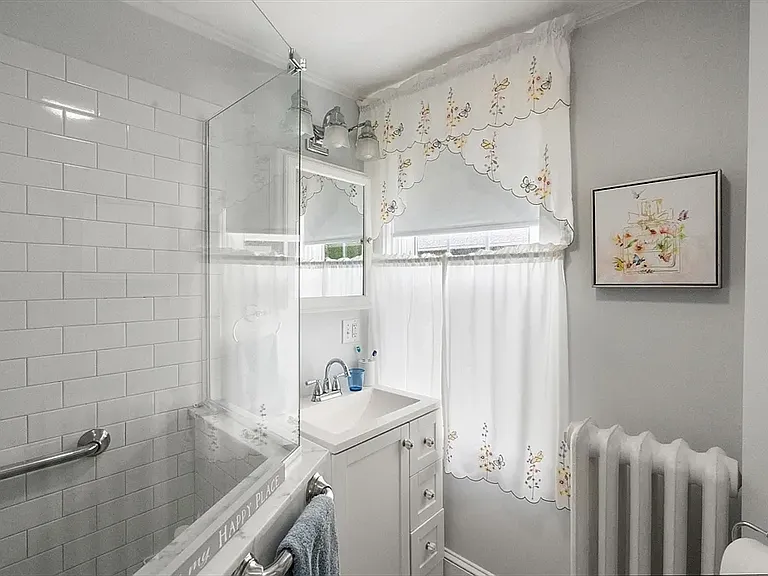 94 Stanton St — Photo 12