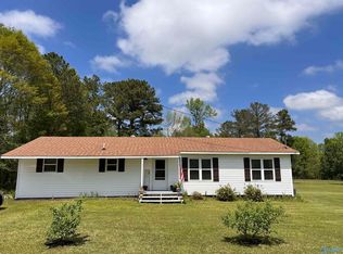 9204 Goodwin Ln, Hokes Bluff, AL 35903