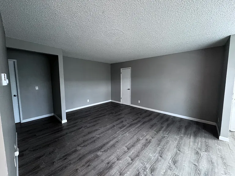 Aspen Meadows — Photo 12