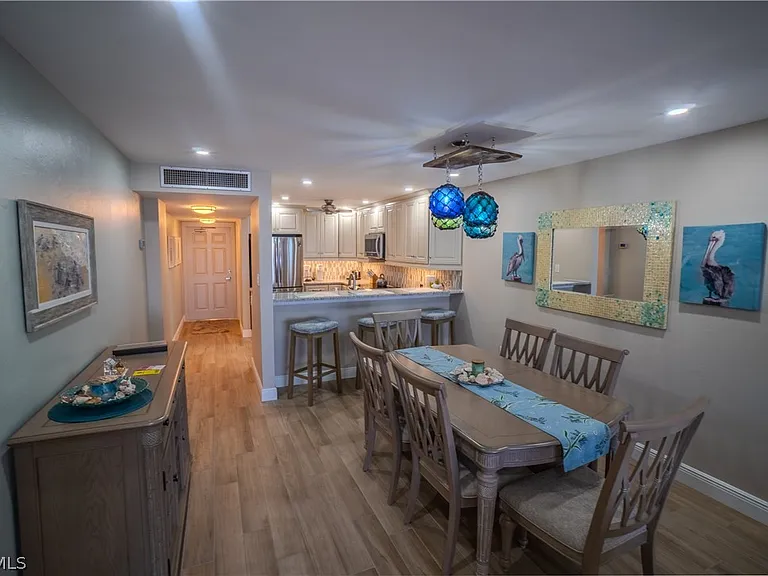 26000 Hickory Blvd #303 — Photo 8