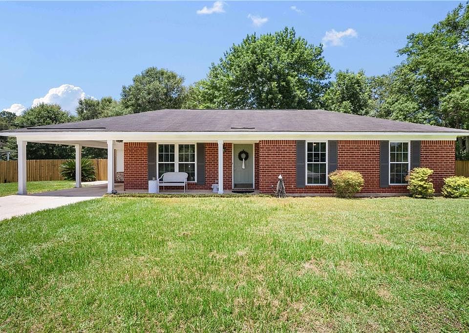 1st image of 3410 Plantation Ct