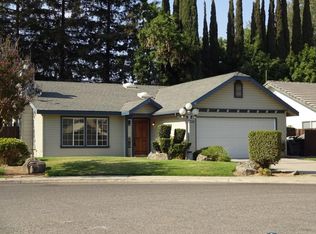 4710 W Iris Ct, Visalia, CA 93277