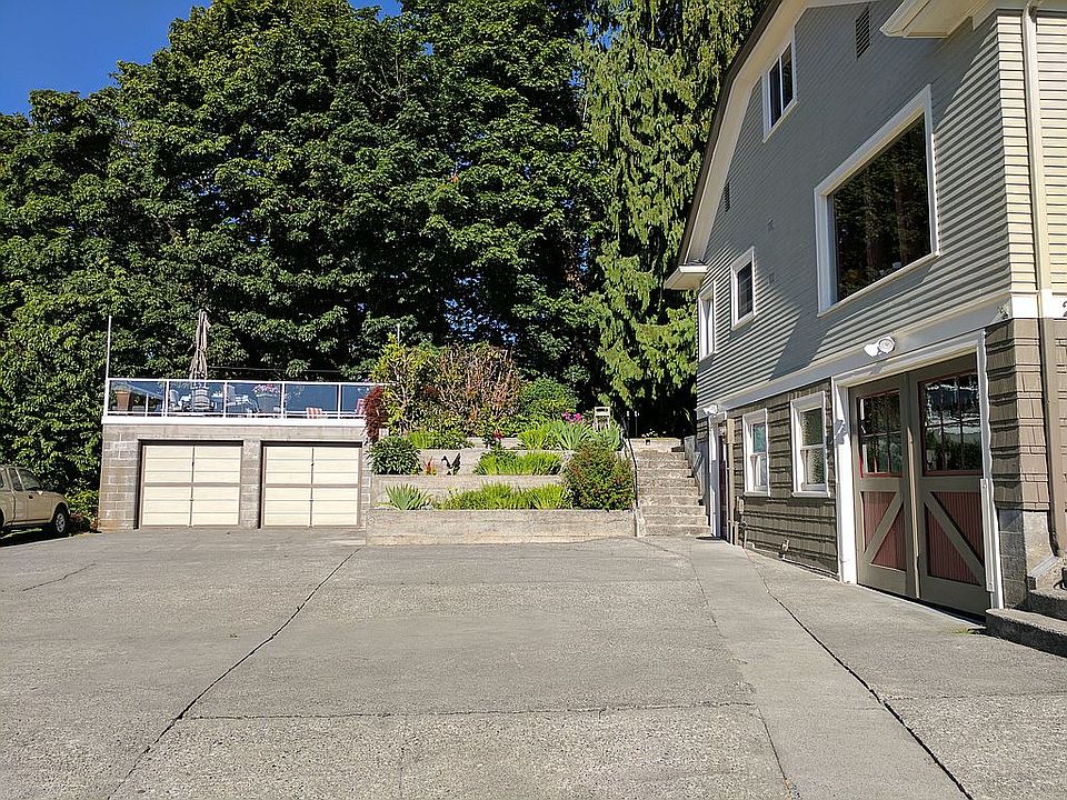 2nd image of 2124 W Mukilteo Blvd