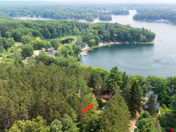 8707 W Canyon Dr, Irons, MI 49644