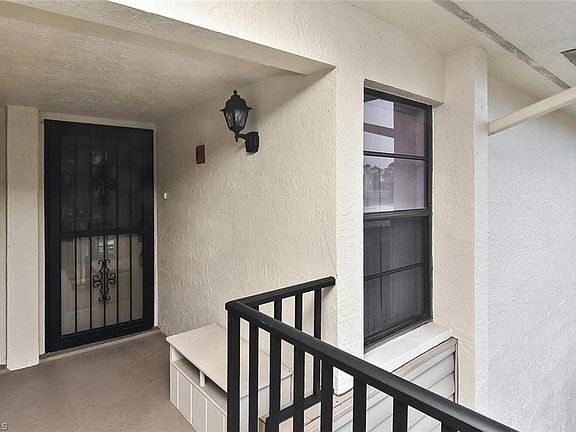 2nd image of 5625 Trailwinds Dr APT 424