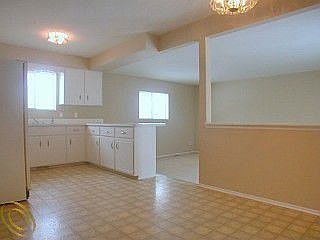 1st image of 2854 Golfhill Dr
