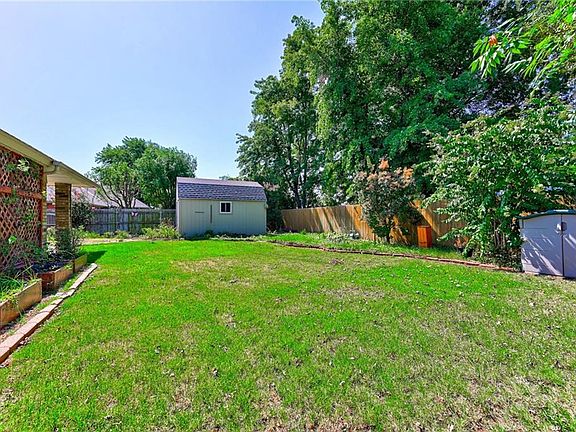 4th image of 9948 Birkenhead Ct
