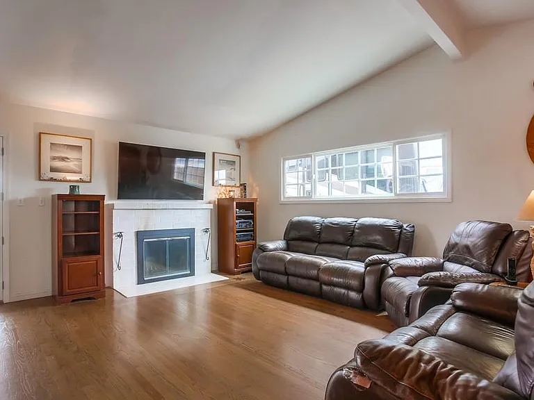 4402 Mount Lindsey Ave — Photo 18