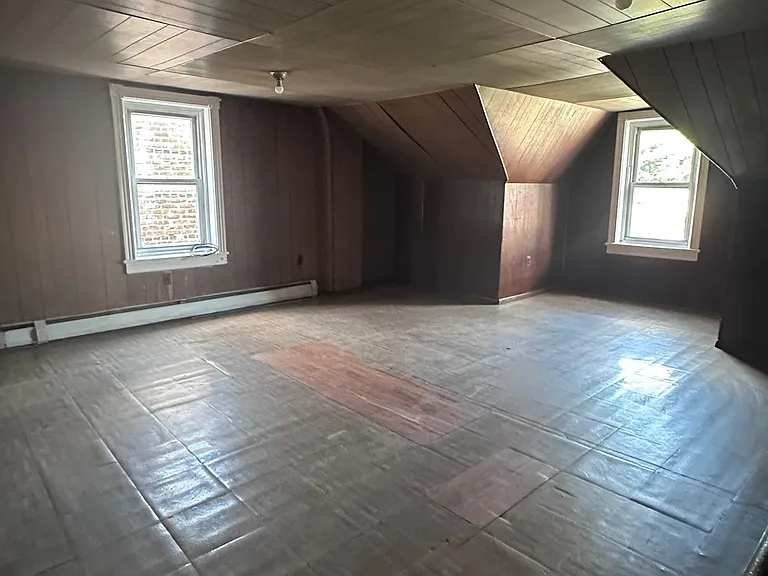 653 Beatty St #2 — Photo 23