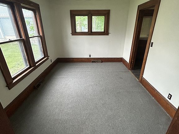 4th image of 20 Lincoln Ave #22