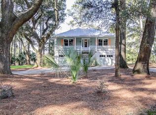 40 W River Dr, Beaufort, SC 29907