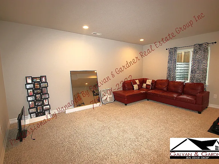 6564 Vedder Dr — Photo 20
