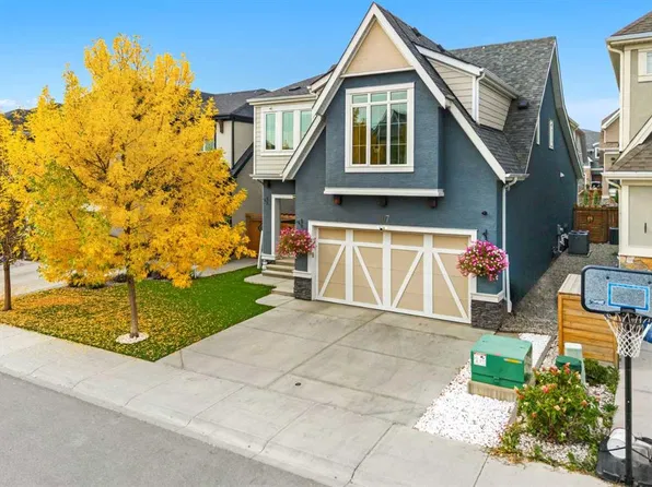 107 E Masters Way SE, Calgary, AB T3M 2N8