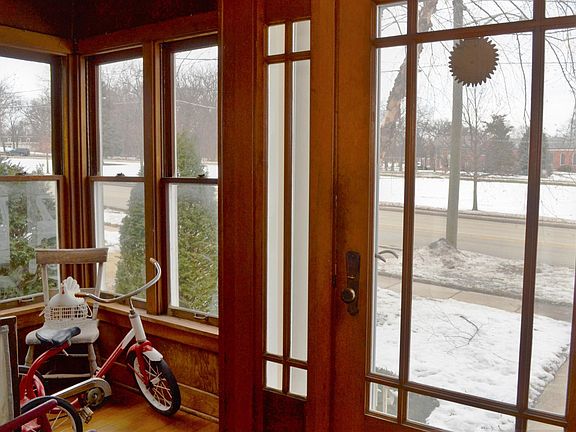 Three Season Front Porch