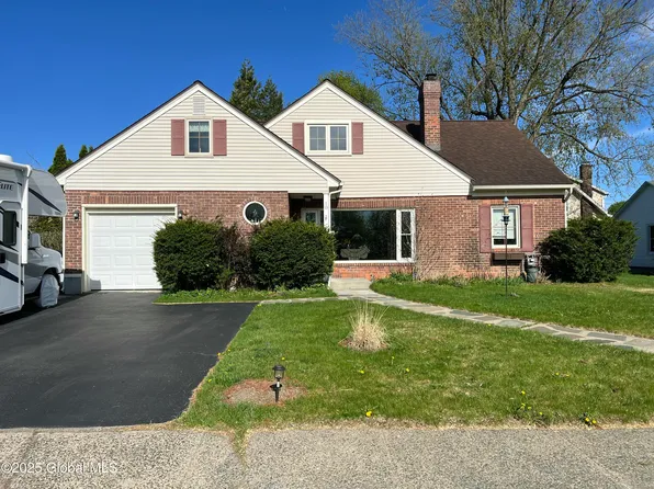 10 Grandview Avenue, Troy, NY 12180