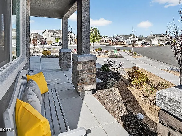 913 Estuary Cir — Photo 4