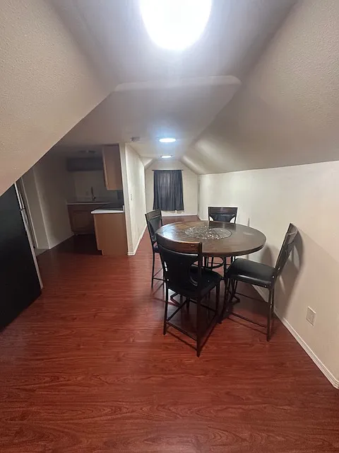 Studio, 500 sqft, $1,200 — Photo 3