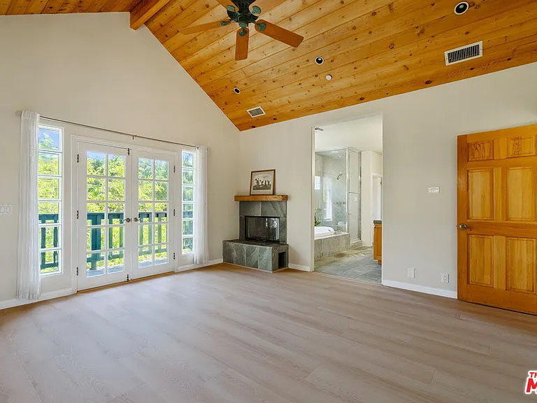 20912 Fontaine Rd — Photo 20