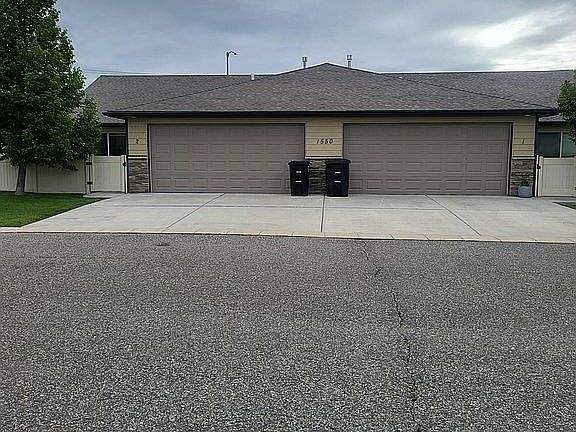2nd image of 1550 River Edge Rd #2