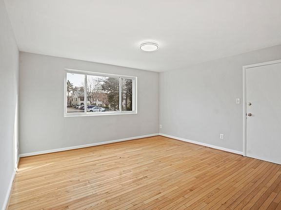 2nd image of 1138 N Stafford St #1