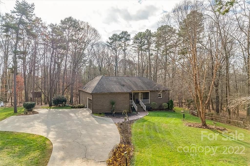 1800 Chestnut Ln, Matthews, NC 28104 Zillow