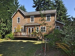 3rd image of 11413 Pinyon Ave NE