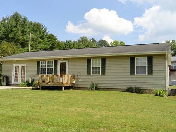 1st image of 106 Pinecrest Dr