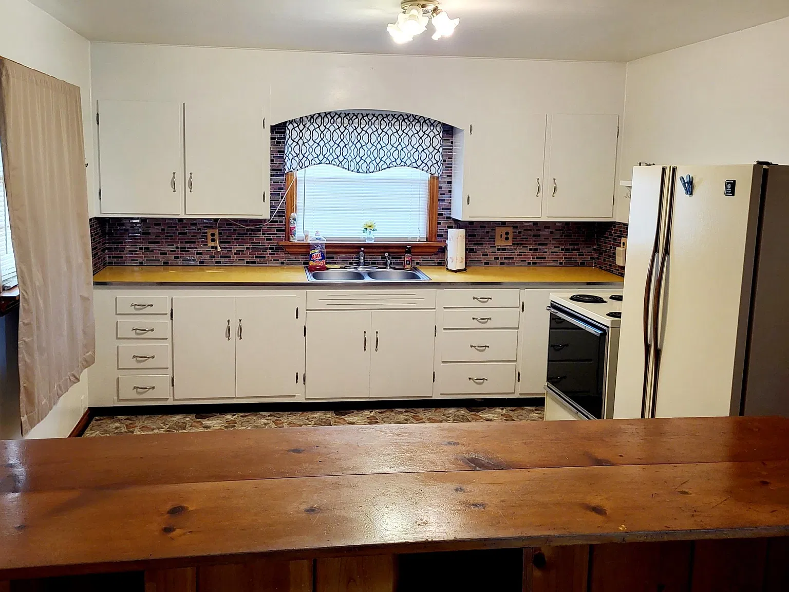 2 bed, 1.5 bath, 850 sqft, $1,000 — Photo 2