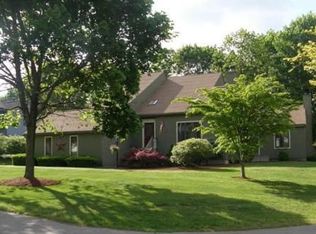 4 Odyssey Ln, Franklin, MA 02038