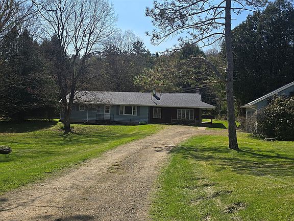 2nd image of 129 Palmer Curtis Rd
