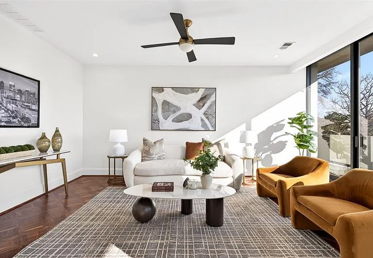 2575 Peachtree Rd NE #7E — Photo 9