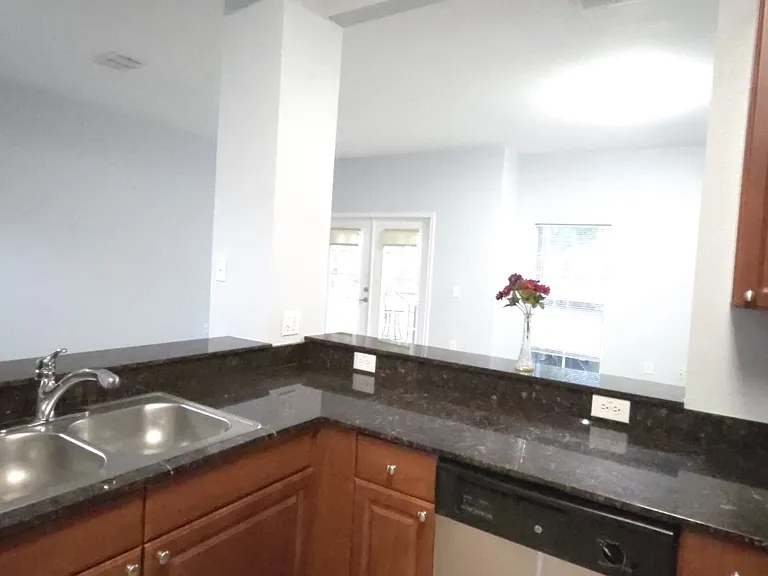 8208 Downpatrick Ct — Photo 7