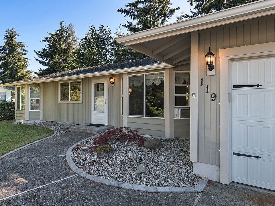 Walkway to front door