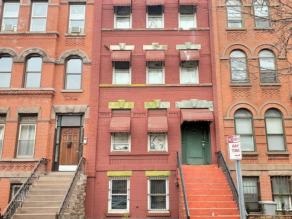 1st image of 33 Madison Ave