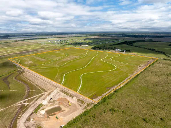 3 Highway 101, Iowa, LA 70647