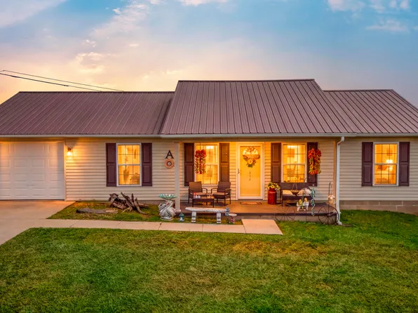912 Martha Branch Dr, Mount Sterling, KY 40353