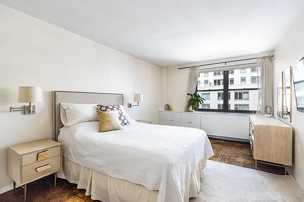 Sold by Compass | media 5